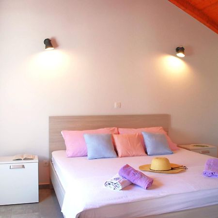 Вилла Vineyard House & Olive Grove House Рачишче Экстерьер фото
