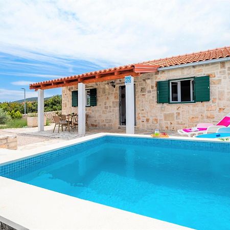 Вилла Vineyard House & Olive Grove House Рачишче Экстерьер фото