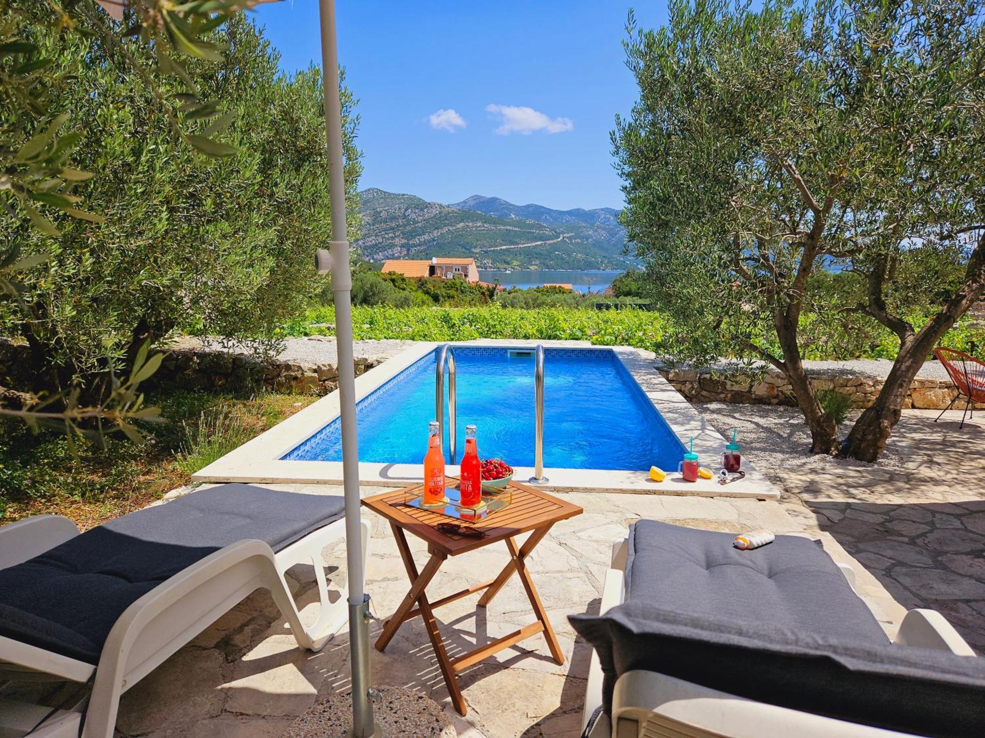Вилла Vineyard House & Olive Grove House Рачишче Экстерьер фото